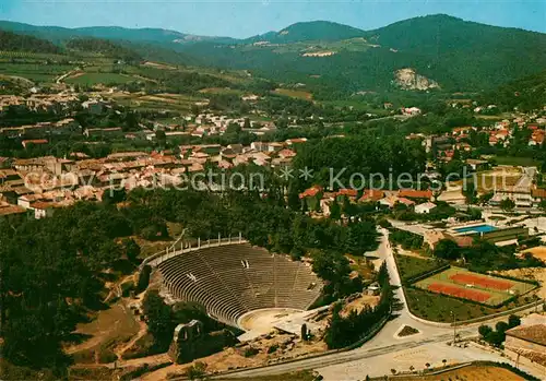AK / Ansichtskarte Vaison la Romaine_Vaucluse Fliegeraufnahme Freilichttheater Vaison la Romaine