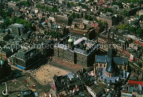 AK / Ansichtskarte Amsterdam_Niederlande Fliegeraufnahme met Kon. Palais en Nieuwe Kerk Amsterdam_Niederlande