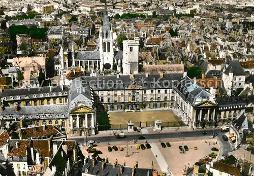 AK / Ansichtskarte Dijon_Cote_d_Or Place de la Liberation Ville Eglise Notre Dame et Tour Vue aerienne Dijon_Cote_d_Or