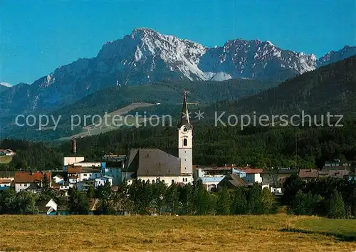 AK / Ansichtskarte Teisendorf_Oberbayern Ortsansicht mit Kirche Hochstaufen Chiemgauer Alpen Teisendorf Oberbayern