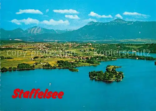 AK / Ansichtskarte Murnau_Staffelsee gegen Jochberg Herzogstand Heimgarten Insel Fliegeraufnahme Murnau_Staffelsee
