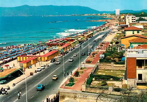 AK / Ansichtskarte Marina_di_Massa Promenade Strand Marina_di_Massa