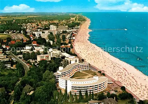 AK / Ansichtskarte Groemitz_Ostseebad Bad der Sonnenseite Fliegeraufnahme Groemitz_Ostseebad