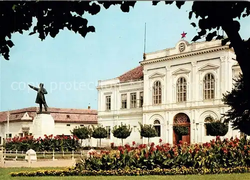 AK / Ansichtskarte Hajdunanas_Ungarn Rathaus Kossuth Lajos Denkmal Hajdunanas Ungarn