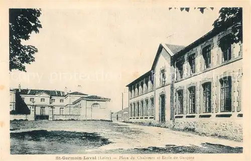 AK / Ansichtskarte Saint Germain Laval_Loire Place du Chalumet Ecole de Garcons Saint Germain Laval_Loire