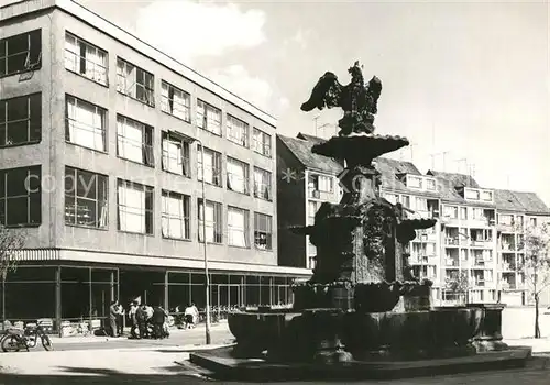 AK / Ansichtskarte Szczecin_Stettin Plac Oral Bialego Brunnen Szczecin_Stettin