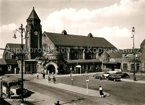 AK / Ansichtskarte Giessen_Lahn Bahnhof Kirche Giessen_Lahn