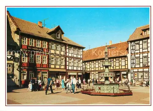 AK / Ansichtskarte Wernigerode_Harz Marktplatz Brunnen Fachwerkhaeuser Altstadt Wernigerode Harz