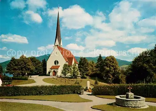 AK / Ansichtskarte Bad_Wiessee Kirche Maria Himmelfahrt Brunnen Bad_Wiessee