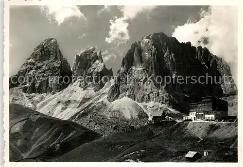 AK / Ansichtskarte Sassolungo Rifugio Maria Flora Passo di Sella Sassolungo