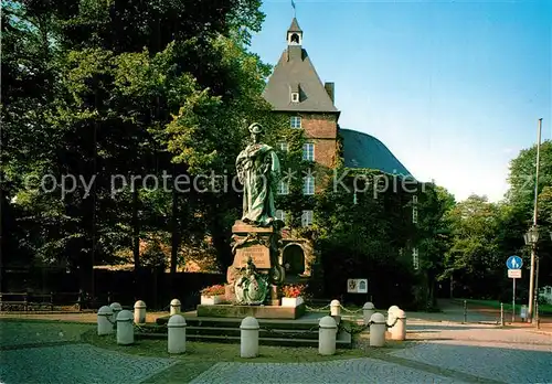 AK / Ansichtskarte Moers Schloss mit Denkmal Luise Henriette Moers