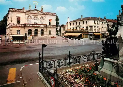 AK / Ansichtskarte Saint Dizier_Haute Marne Place de Hotel de Ville Saint Dizier Haute Marne