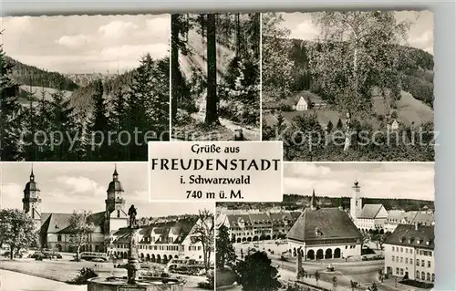 AK / Ansichtskarte Freudenstadt Panorama Marktplatz Brunnen Stadthaus Freudenstadt