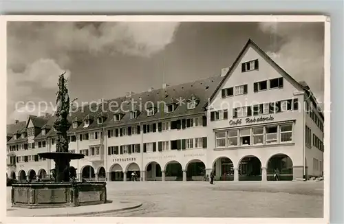 AK / Ansichtskarte Freudenstadt Marktplatz Neptunbrunnen Cafe Rebstock Freudenstadt