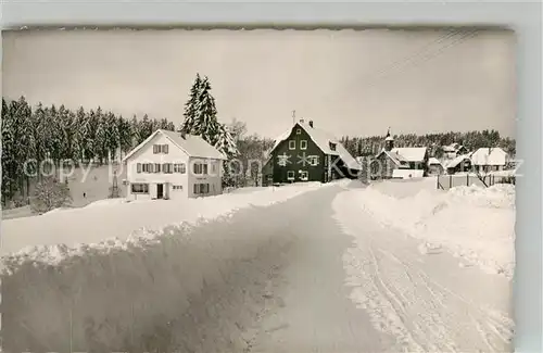 AK / Ansichtskarte Kniebis_Freudenstadt Teilansicht mit Kirche Winterimpressionen Schwarzwald Kniebis_Freudenstadt