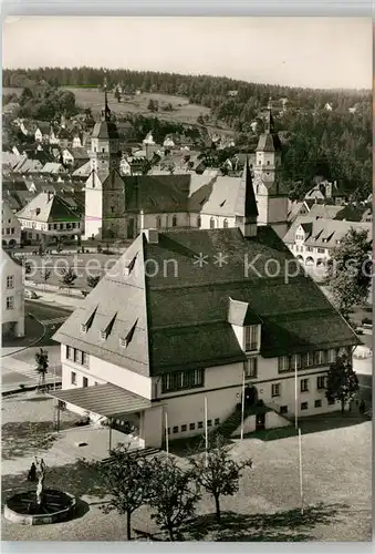AK / Ansichtskarte Freudenstadt Stadtbild mit Stadthaus Marktplatz Kirche Kurort im Schwarzwald Freudenstadt