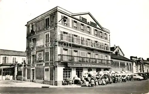 AK / Ansichtskarte Fontainebleau_Seine_et_Marne Hotel de Londres Fontainebleau_Seine