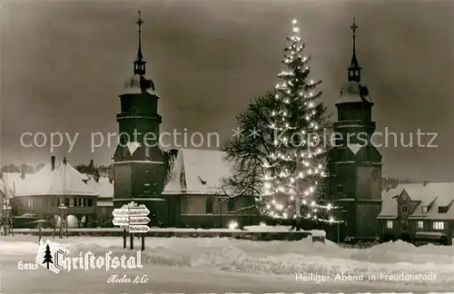 AK / Ansichtskarte Freudenstadt Zur Weihnachtszeit am Heiligen Abend Christbaum Nachtaufnahme Freudenstadt