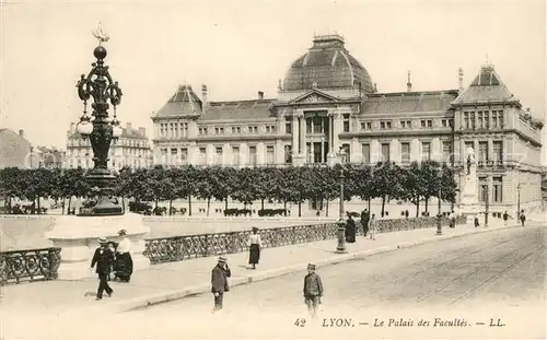 AK / Ansichtskarte Lyon_France Palais des Facultes Lyon France