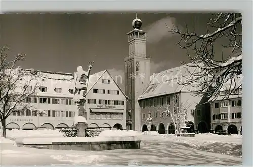 AK / Ansichtskarte Freudenstadt Neptunbrunnen mit Rathaus Freudenstadt