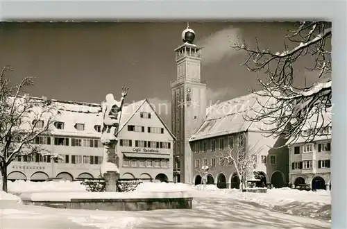 AK / Ansichtskarte Freudenstadt Neptunbrunnen mit Rathaus Freudenstadt