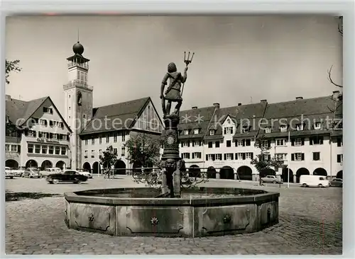 AK / Ansichtskarte Freudenstadt Marktplatz Rathaus Neptunbrunnen Freudenstadt