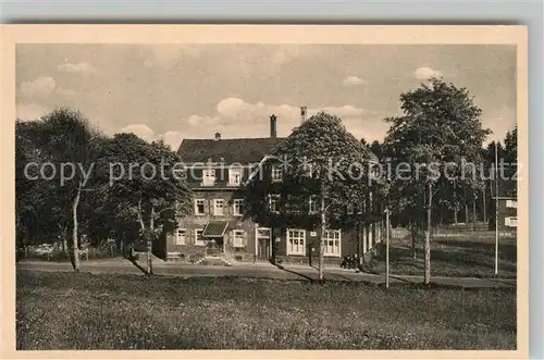 AK / Ansichtskarte Oberzwieselberg Hotel Hirschen Post mit Haus Hermann Kurort im Schwarzwald 