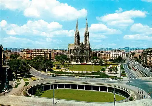 AK / Ansichtskarte Wien Schottenpassage mit Votivkirche und Hotel Regina Wien