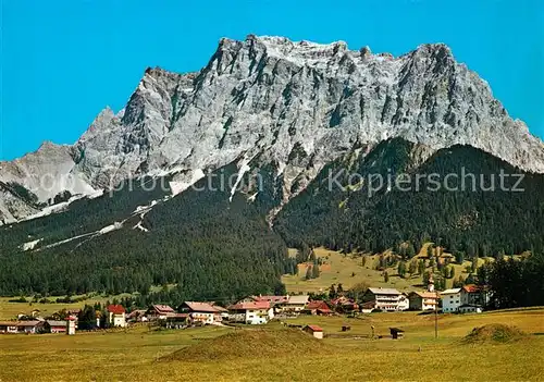 AK / Ansichtskarte Ehrwald_Tirol mit Zugspitzmassiv Ehrwald Tirol