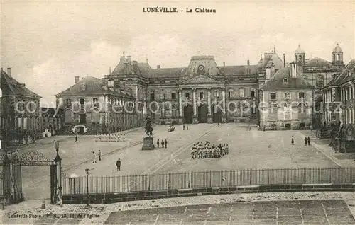 AK / Ansichtskarte Luneville Chateau Monument Luneville