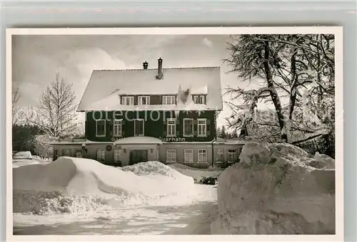 AK / Ansichtskarte Zwieselberg_Freudenstadt Gasthof Pension zum Auerhahn im Winter Kurort Wintersportplatz im Schwarzwald Zwieselberg_Freudenstadt