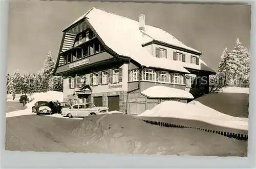 AK / Ansichtskarte Kniebis_Freudenstadt Gasthaus Pension zum Schwarzwald im Winter Kniebis_Freudenstadt