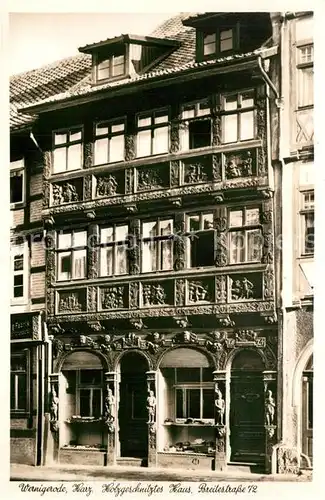 AK / Ansichtskarte Wernigerode_Harz Holzgeschnitztes Haus Breitestrasse Wernigerode Harz