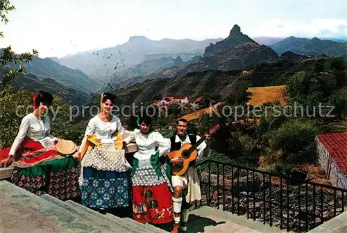 AK / Ansichtskarte Trachten_Spanien Gran Canaria Valle de Tejeda  Trachten Spanien
