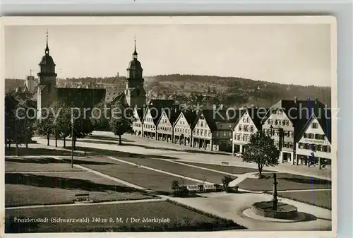 AK / Ansichtskarte Freudenstadt Marktplatz Brunnen Kirche Freudenstadt
