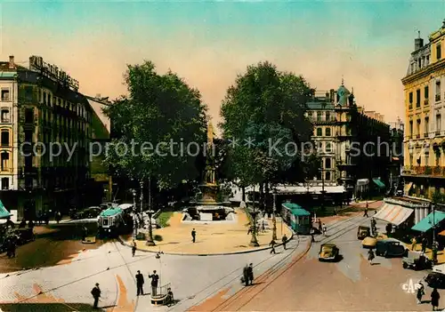 AK / Ansichtskarte Strassenbahn Lyon Place de la Republique  Strassenbahn