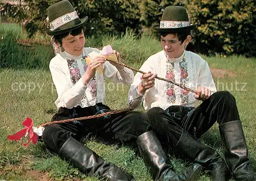 AK / Ansichtskarte Trachten_Slowakei  Trachten Slowakei