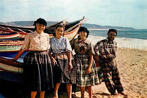 AK / Ansichtskarte Fischerei Portugal Mulheres Pescador Praia da Nazare Fischerei