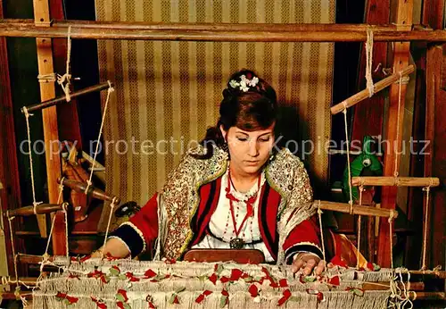 AK / Ansichtskarte Trachten_Italien Calabria Webstuhl Trachten Italien