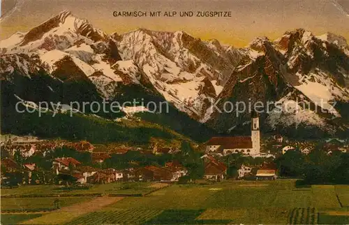 AK / Ansichtskarte Garmisch Partenkirchen Gesamtansicht mit Alp und Zugspitze Wettersteingebirge Garmisch Partenkirchen