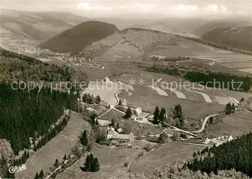 AK / Ansichtskarte Willingen_Sauerland Fliegeraufnahme mit Strycktal Willingen_Sauerland
