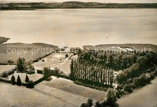 AK / Ansichtskarte Thielle Sonnenbad am Neuenburgersee Fliegeraufnahme Thielle