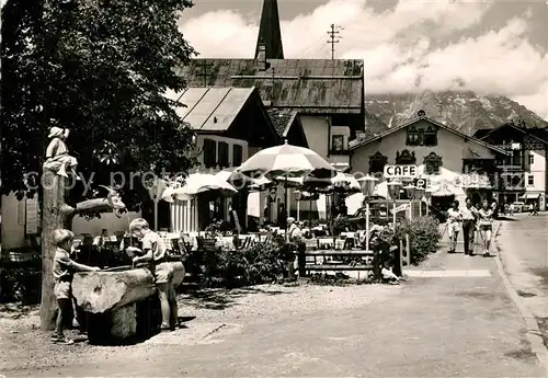 AK / Ansichtskarte Seefeld_Tirol Dorfstrasse Brunnen Cafe Seefeld Tirol