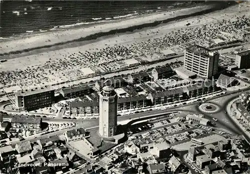 AK / Ansichtskarte Zandvoort_Holland Fliegeraufnahme mit Strand Leuchtturm Zandvoort_Holland