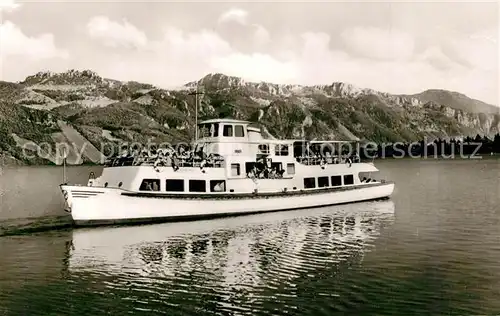 AK / Ansichtskarte Motorschiffe Siegfried Chiemsee Kampenwand  Motorschiffe