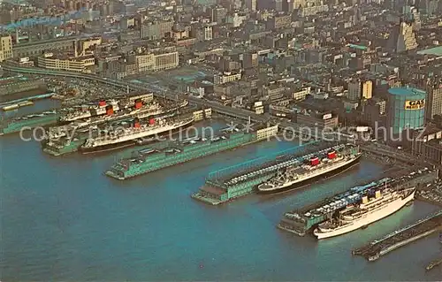AK / Ansichtskarte Dampfer_Oceanliner New York City Piers Aerial View  Dampfer Oceanliner