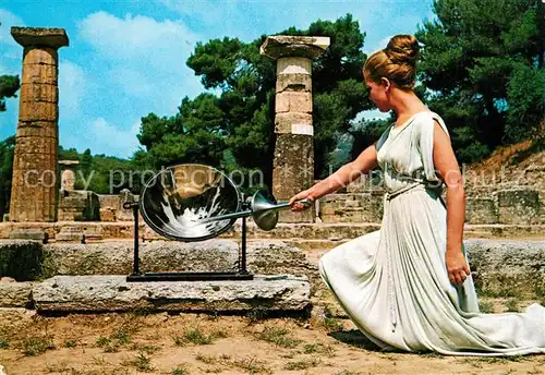 AK / Ansichtskarte Olympia Olympische Flamme Olympia Olympia