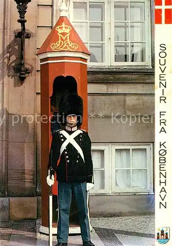 AK / Ansichtskarte Leibgarde_Wache Guards Amalienborg Palace Copenhagen Leibgarde Wache