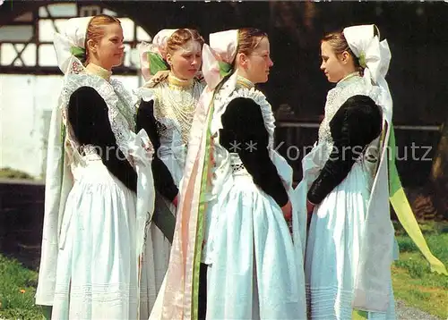 AK / Ansichtskarte Trachten Sorbische katholische Brautjungfern Trachten