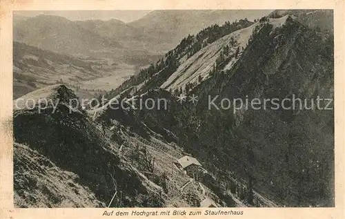 AK / Ansichtskarte Oberstaufen Auf dem Hochgrat mit Blick zum Staufnerhaus Allgaeuer Alpen Oberstaufen